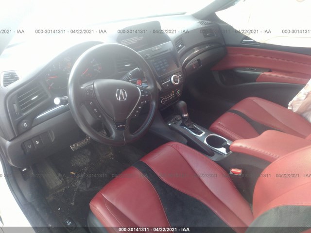 19UDE2F81KA011678  acura ilx 2019 IMG 4