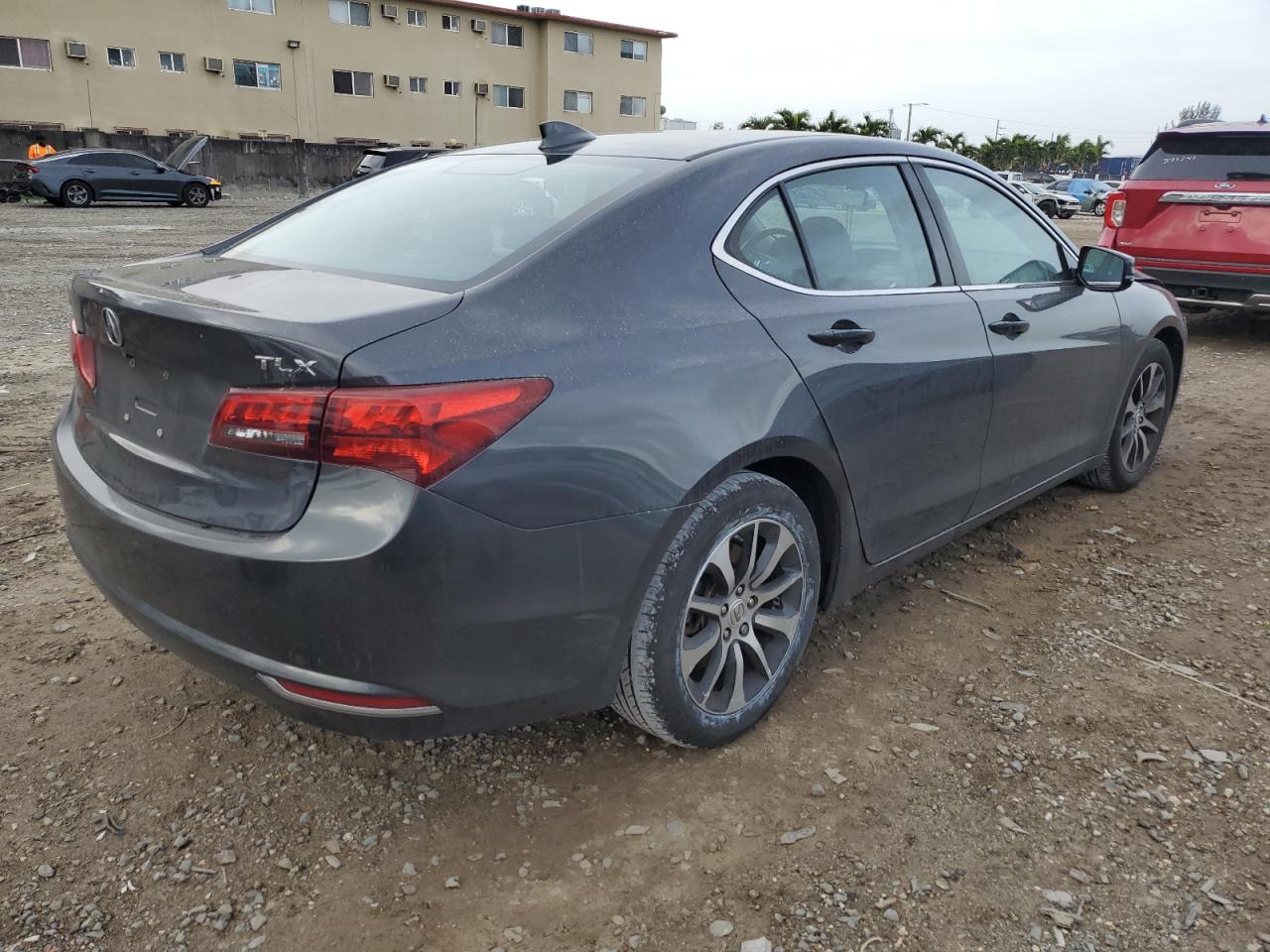 19UUB1F5XFA012407  acura tlx 2015 IMG 2