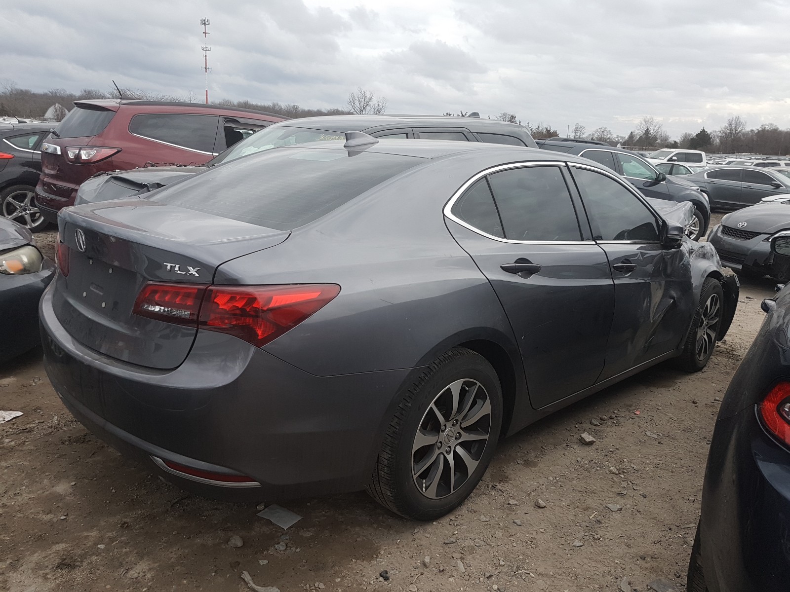 19UUB1F32HA005498  acura tlx 2017 IMG 3