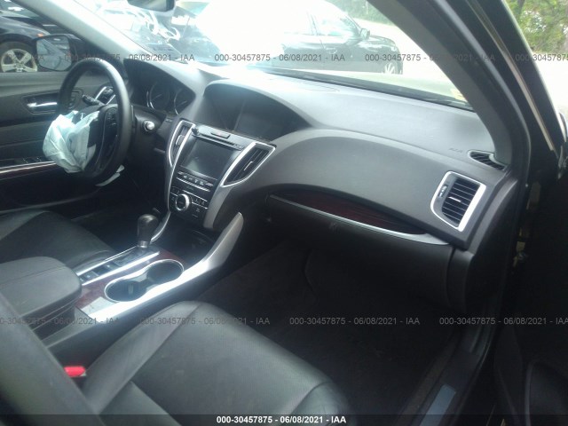 19UUB1F56HA009555  acura tlx 2017 IMG 4