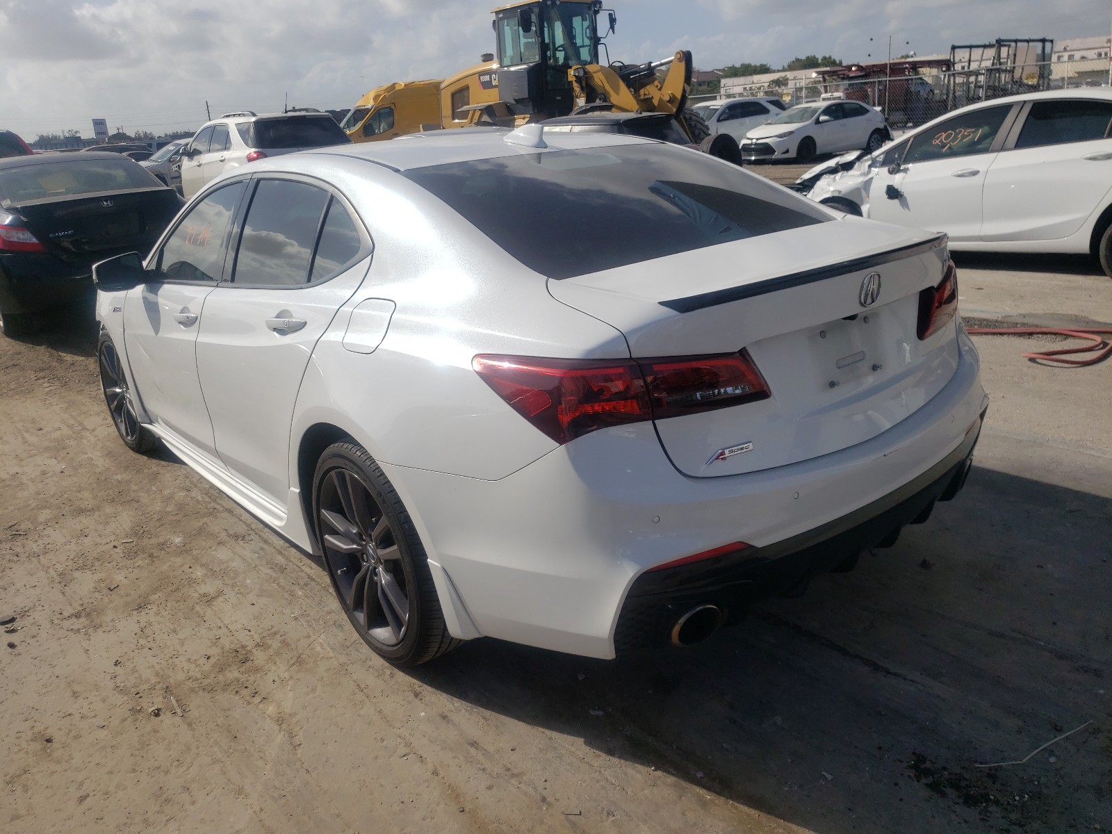 19UUB2F67KA005259  acura  2019 IMG 2