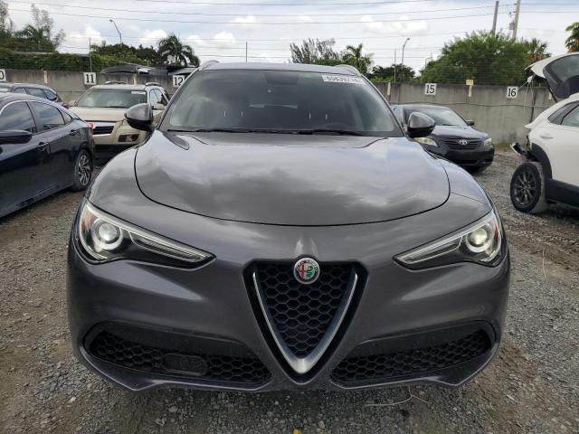 ZASFAKAN3J7B59981  alfa romeo stelvio 2017 IMG 4