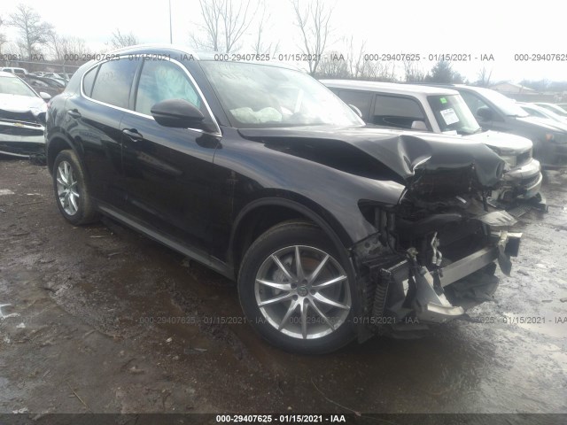 ZASFAKBN4J7B60703  alfa romeo stelvio 2018 IMG 0