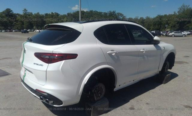 ZASFAKEV7J7C32036  alfa romeo stelvio 2018 IMG 3