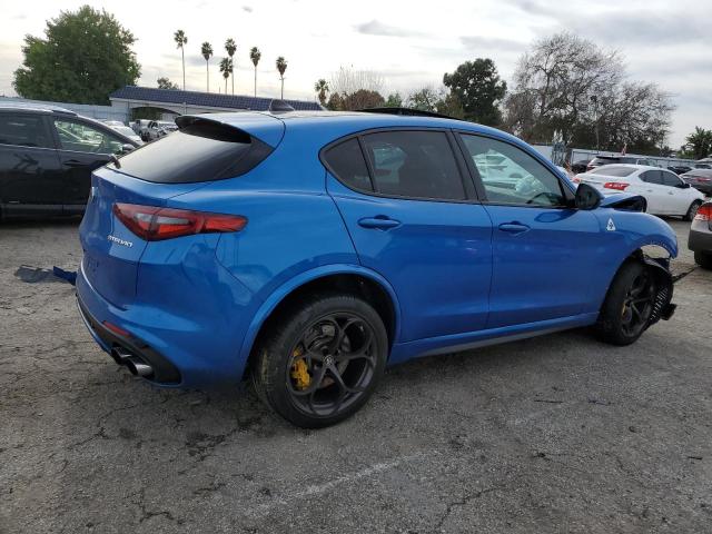 ZASFAKEV7J7C24454  alfa-romeo stelvio 2018 IMG 2