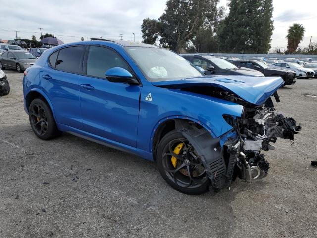 ZASFAKEV7J7C24454  alfa-romeo stelvio 2018 IMG 3