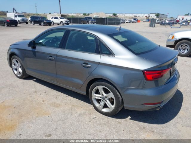 WAUAUGFF8J1044320  audi a3 2017 IMG 2