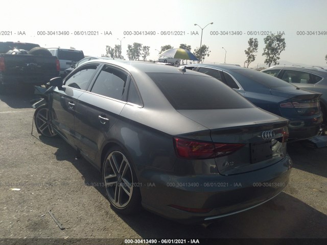 WAUB8GFF0J1000739  audi  2018 IMG 2