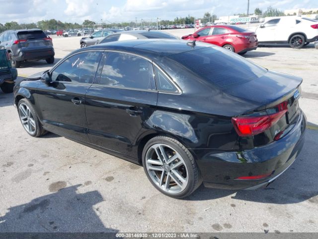 WAUAUGFF6J1056353  audi a3 2018 IMG 2