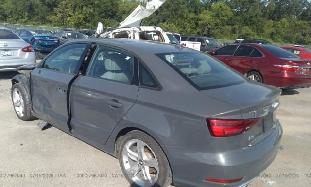 WAUAUGFFXJ1068067  audi a3 2018 IMG 2