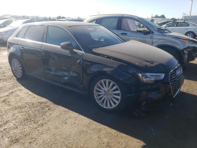 WAUTPBFF1HA089046  audi a3 e-tron 2016 IMG 3