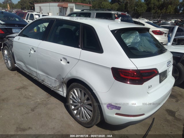 WAUUPBFF8GA140108  audi a3 e-tron 2016 IMG 2