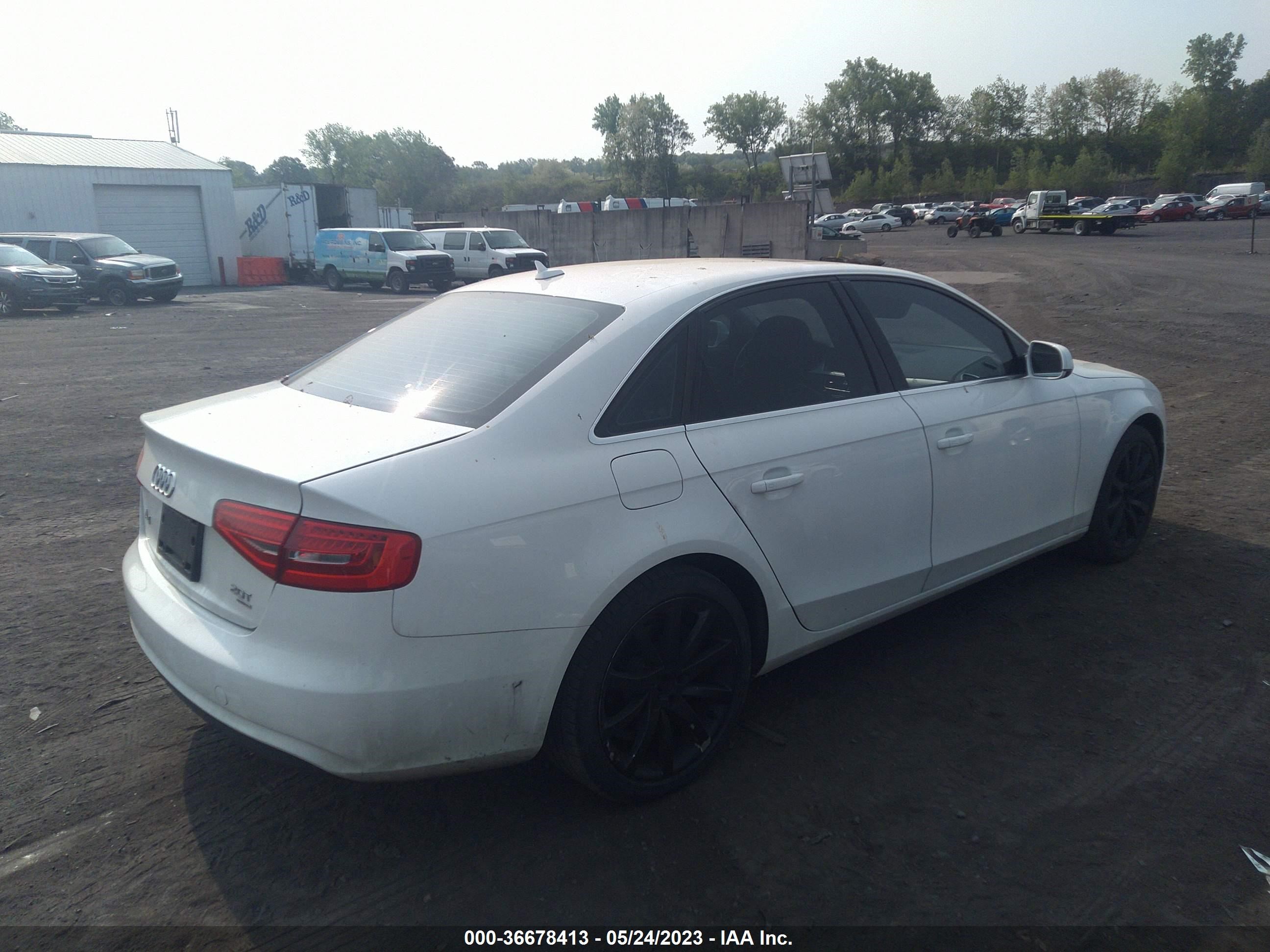 WAUFFAFL0DN006922  audi a4 2012 IMG 3