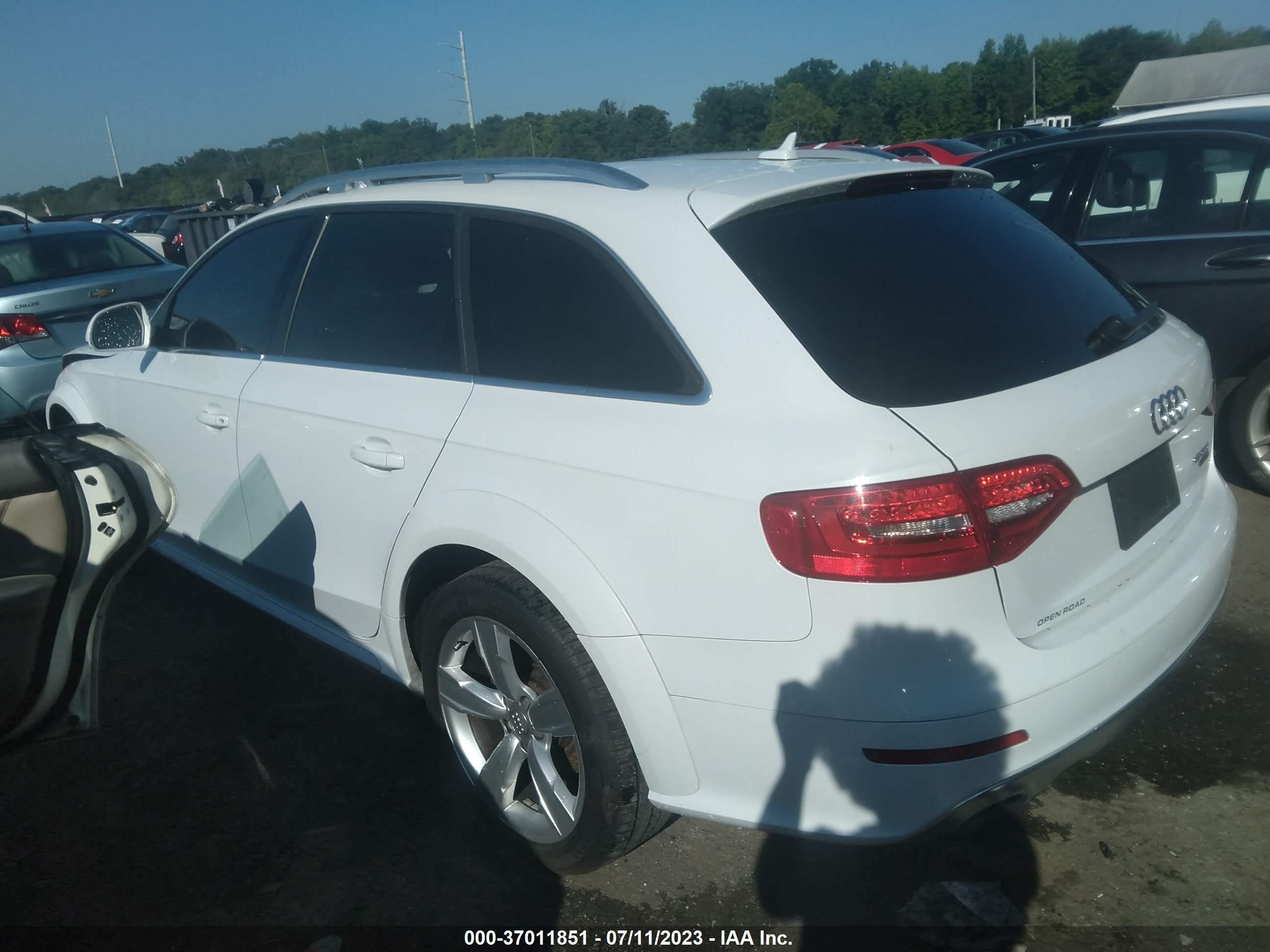 WA1TFAFL3GA015013  audi a4 2015 IMG 2