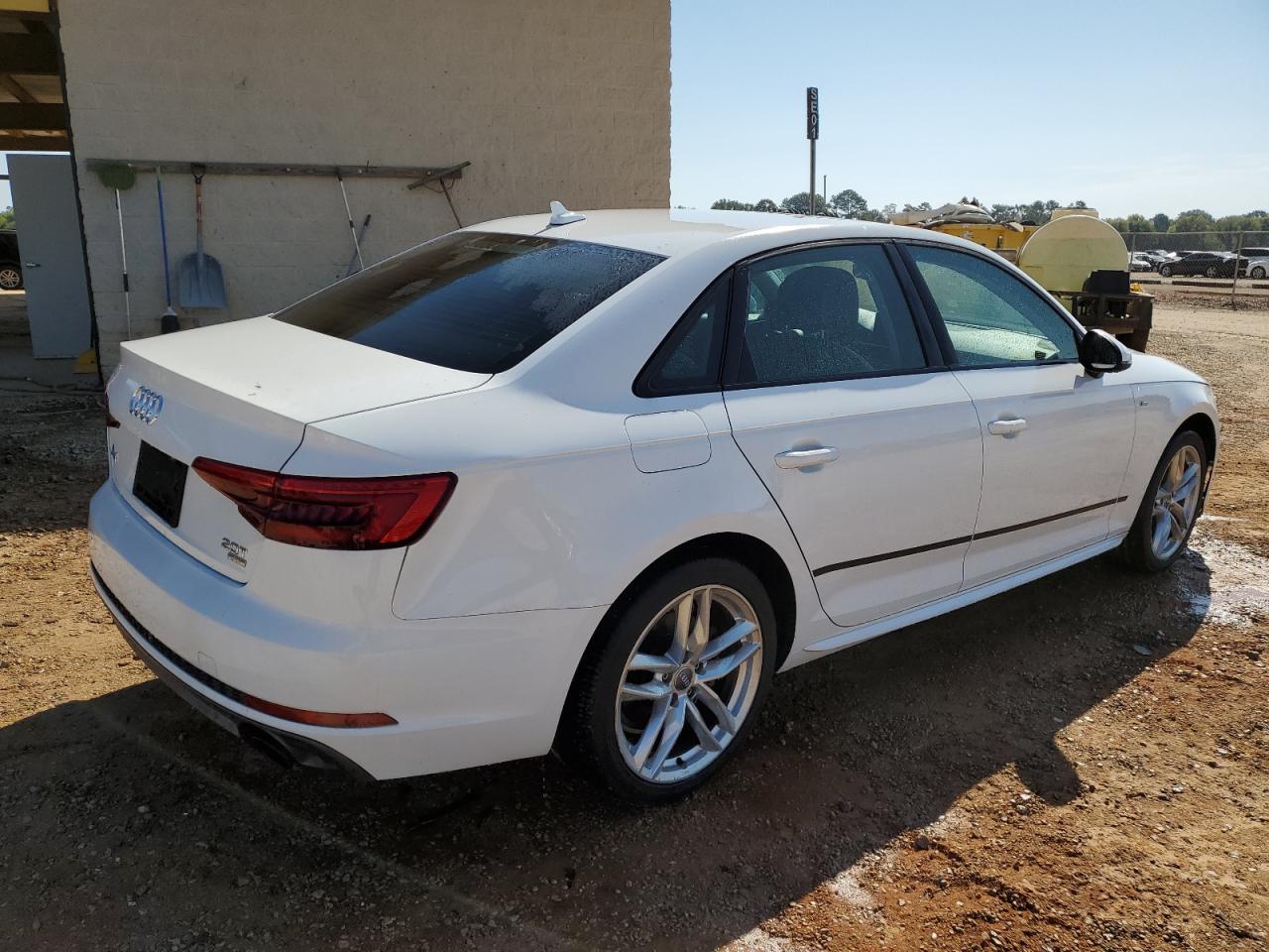 WAUKMAF43HN039433  audi a4 2016 IMG 2