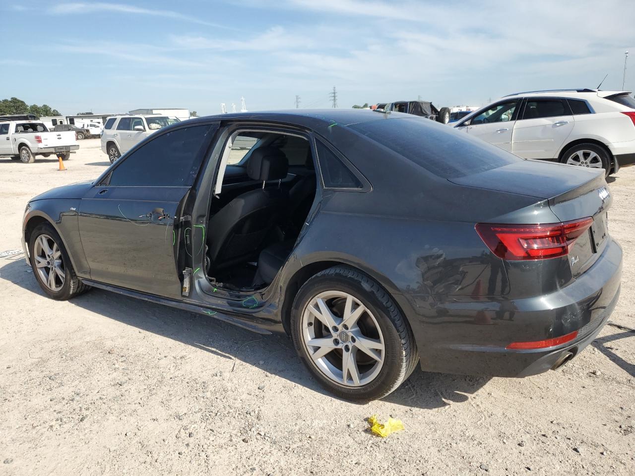 WAUKMAF43JA087074  audi a4 2017 IMG 1