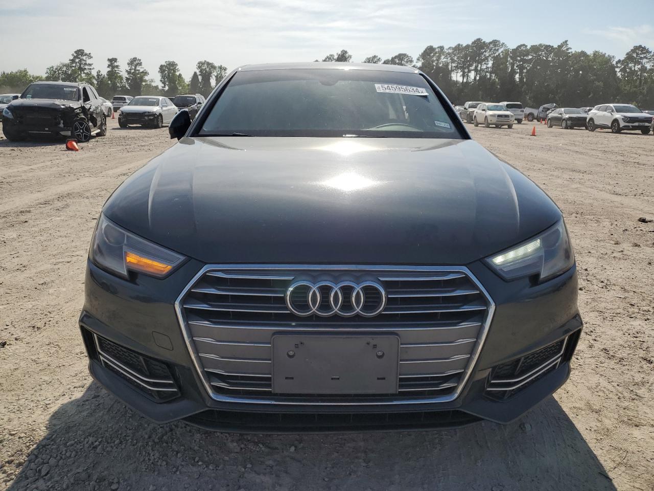 WAUKMAF43JA087074  audi a4 2017 IMG 4