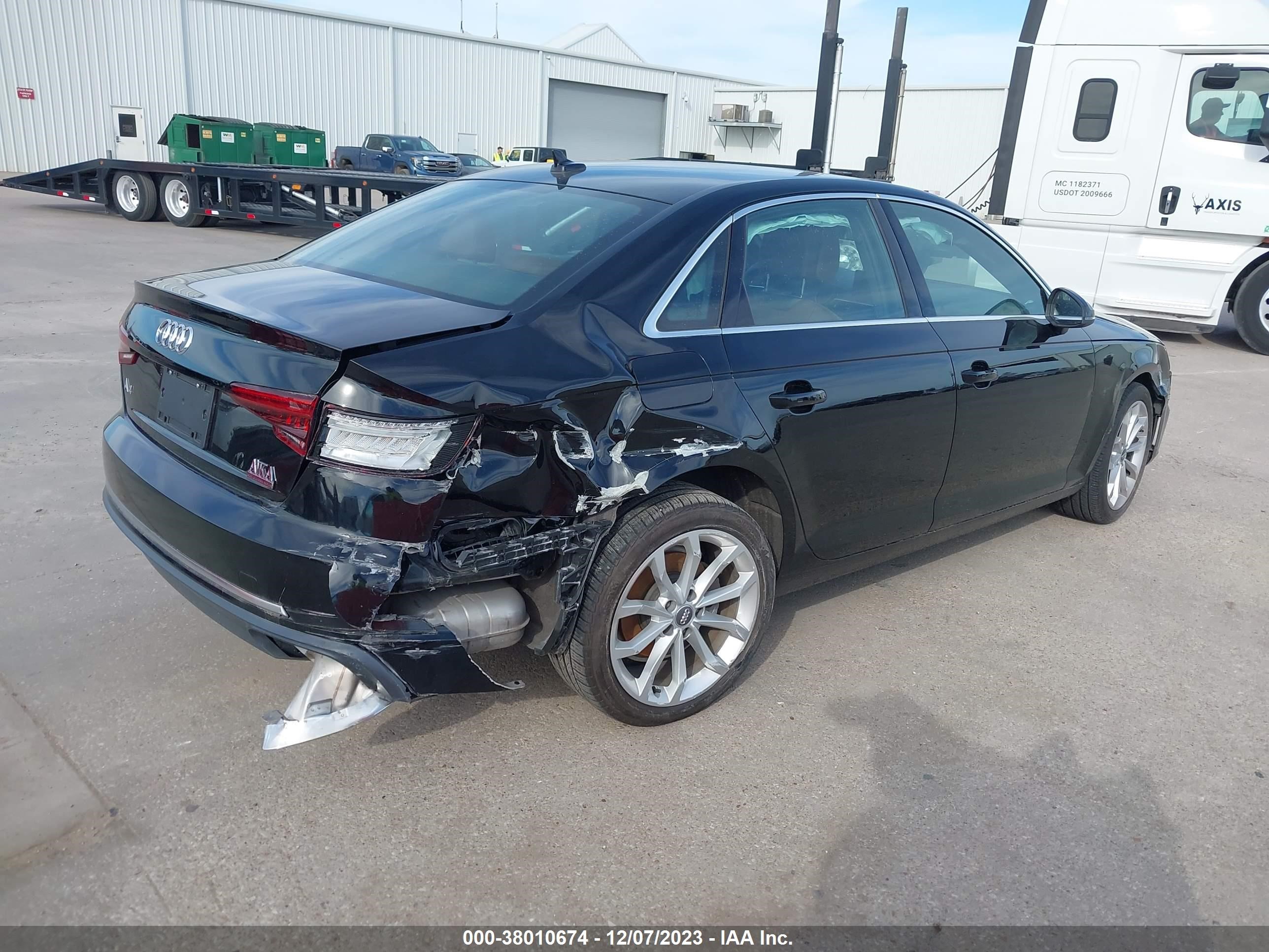 WAUGMAF47KA037320  audi a4 2019 IMG 3