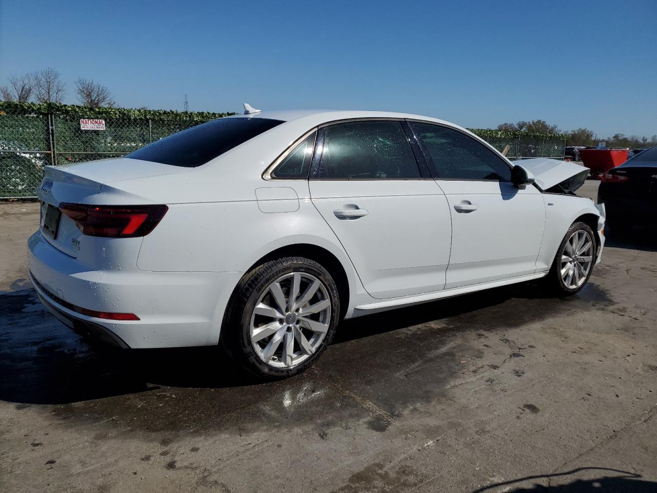 WAUKMAF44JN013493  audi a4 2018 IMG 2