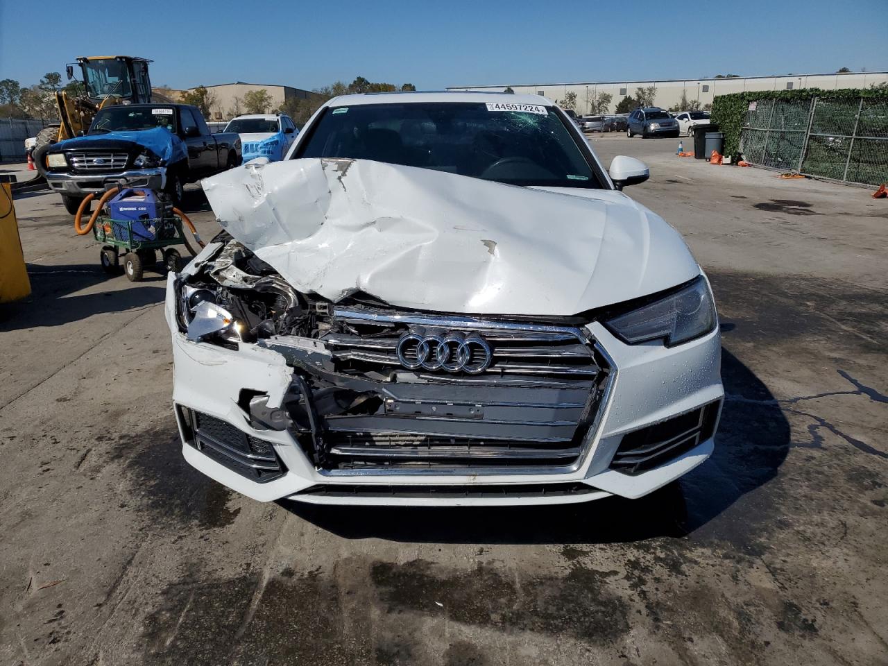 WAUKMAF44JN013493  audi a4 2018 IMG 4