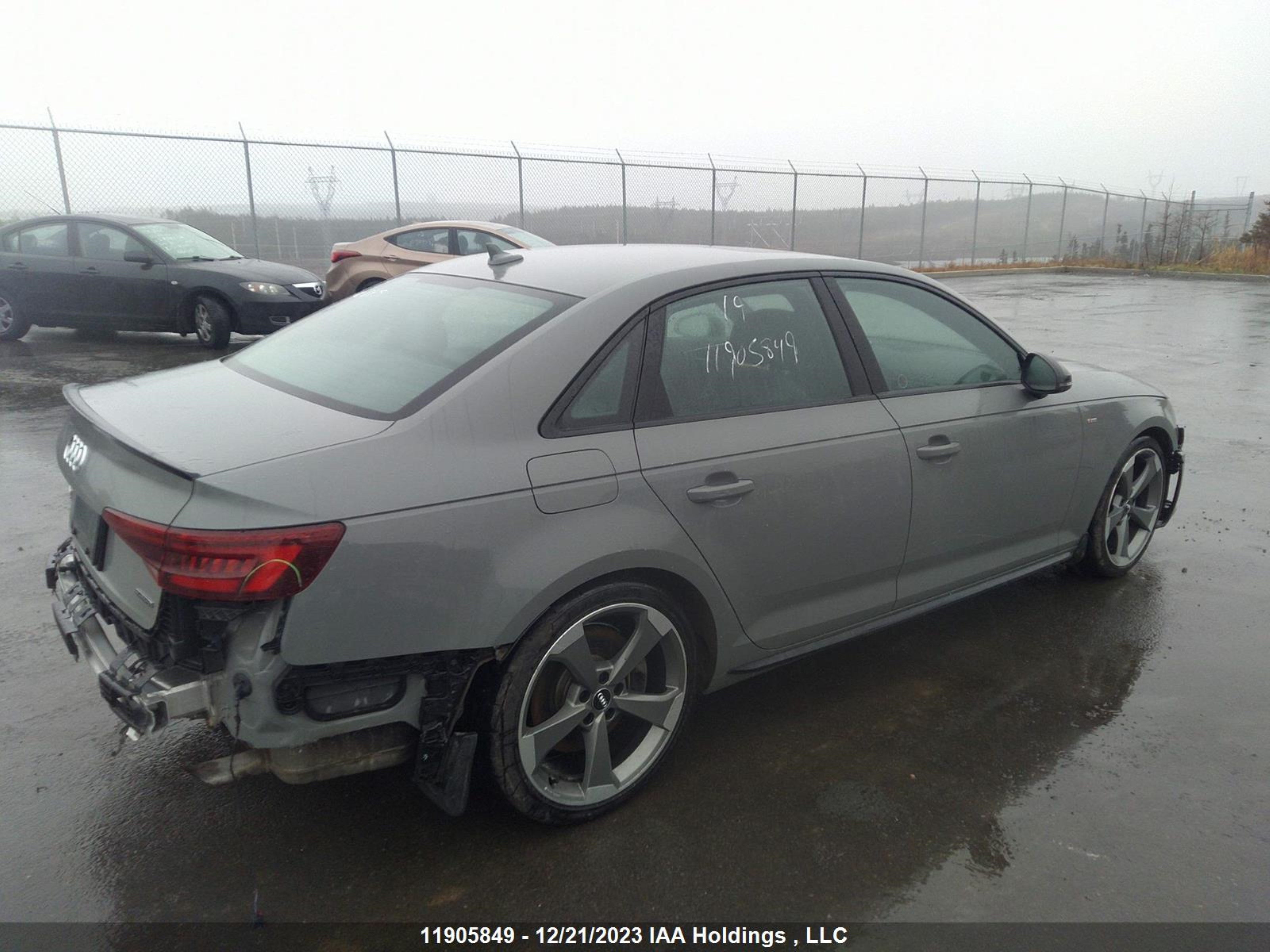 WAUENAF43KA067600  audi a4 2019 IMG 3