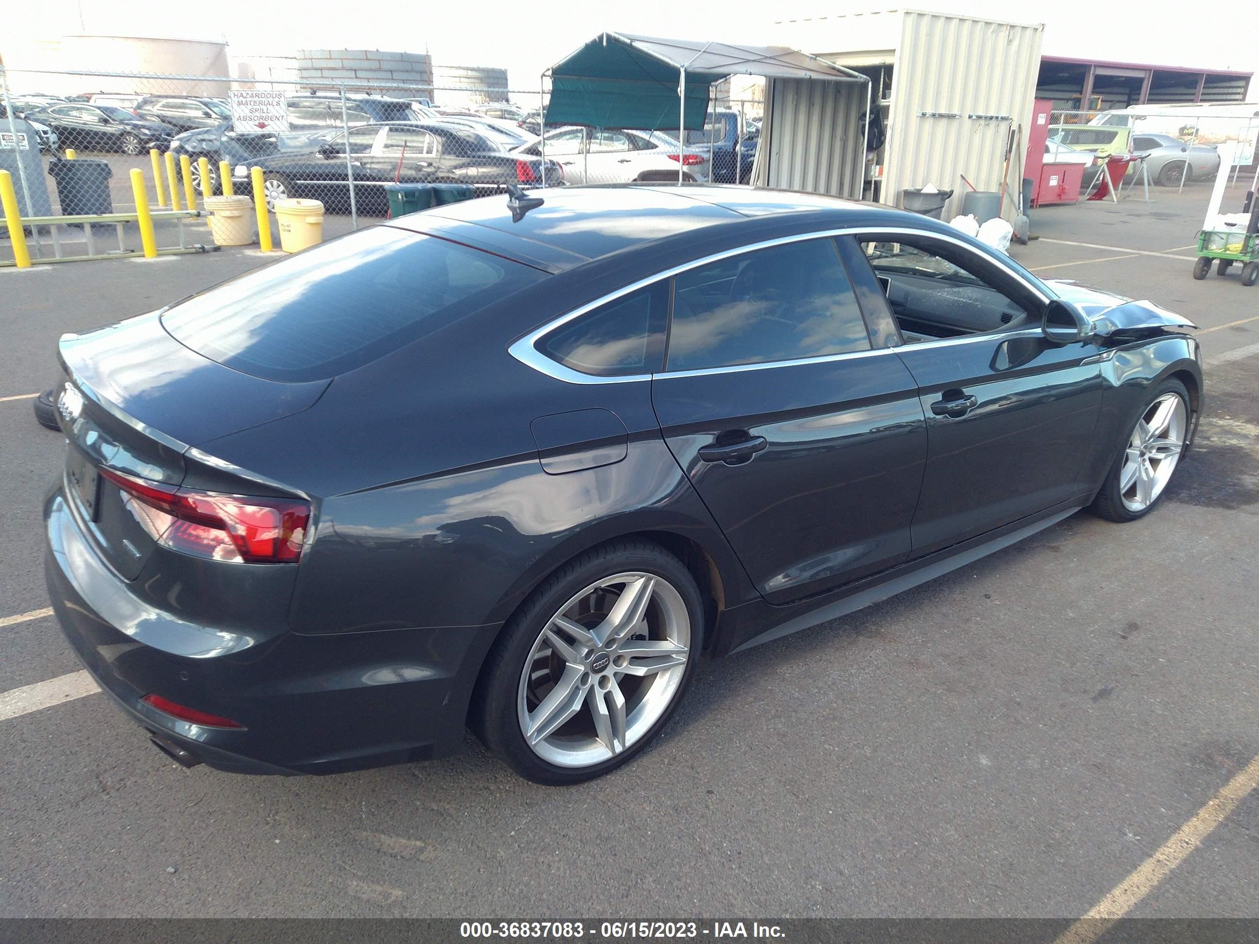 WAUENCF56KA077218  audi a5 2019 IMG 3