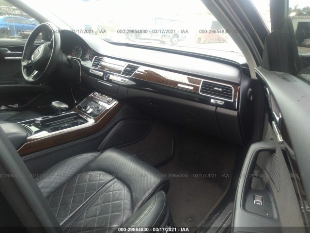 WAU43AFD3GN008290  audi a8 l 2016 IMG 4