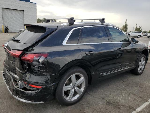 WA1LAAGE1KB011639  audi e-tron 2019 IMG 2