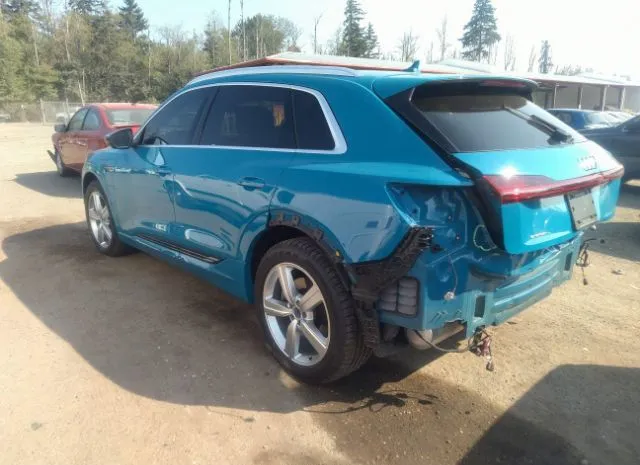 WA1LAAGE4KB006340  audi e-tron 2019 IMG 2