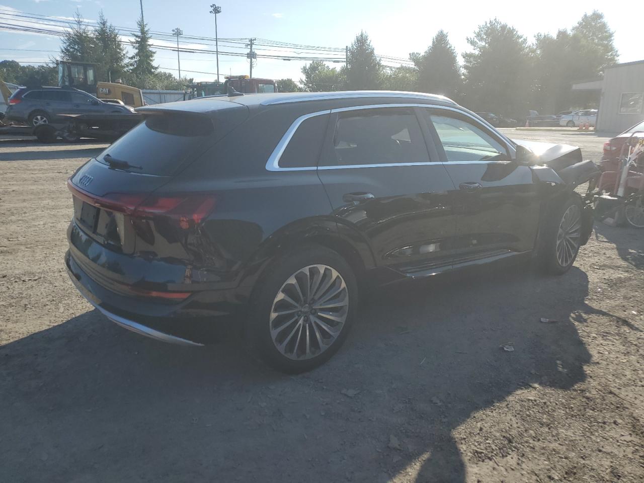 WA1VAAGE0KB008305  audi e-tron 2019 IMG 2