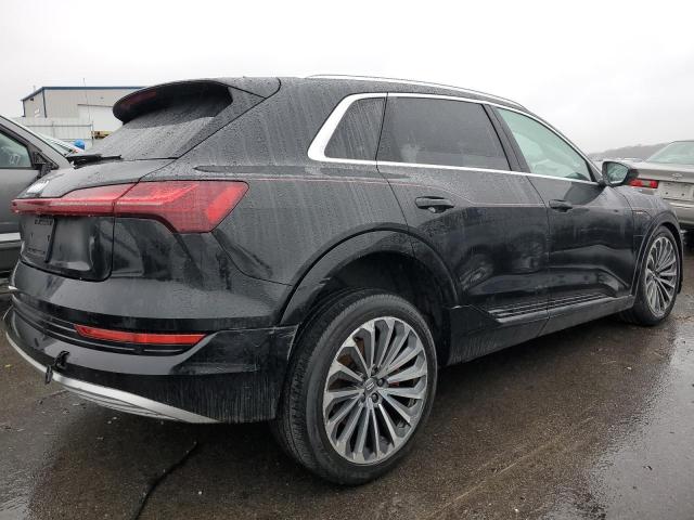 WA1VAAGE6KB022466  audi e-tron 2019 IMG 2