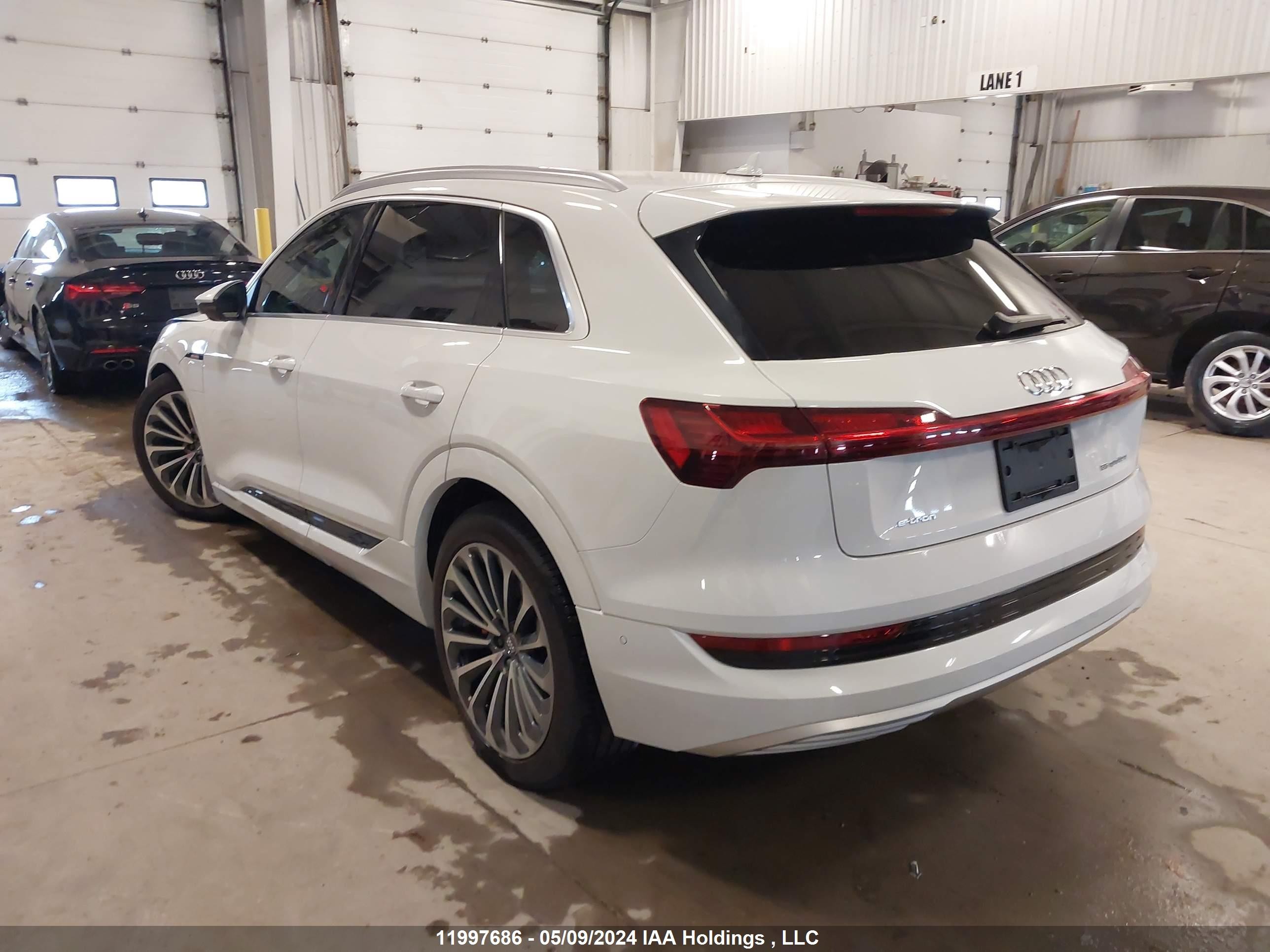 WA1VAAGE9KB010408  audi e-tron 2019 IMG 2