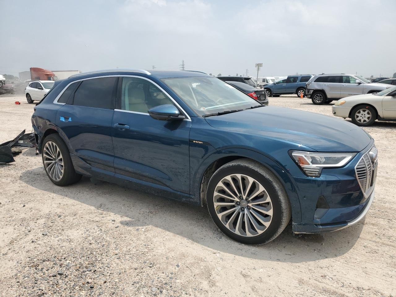 WA1VABGE1KB020162  audi e-tron 2019 IMG 3