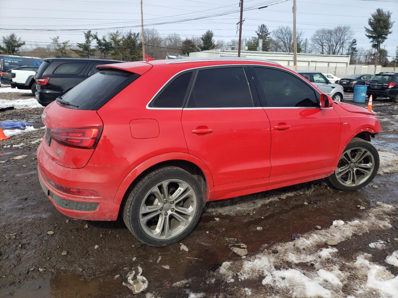 WA1GFCFSXGR014477  audi q3 2016 IMG 2