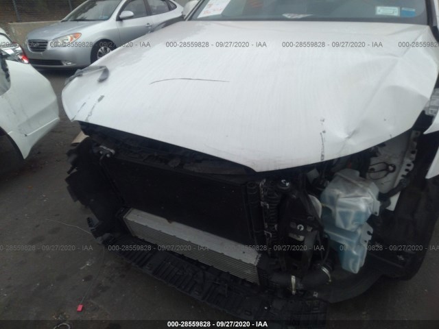 WA1EFCFS4GR013400  audi q3 2016 IMG 5