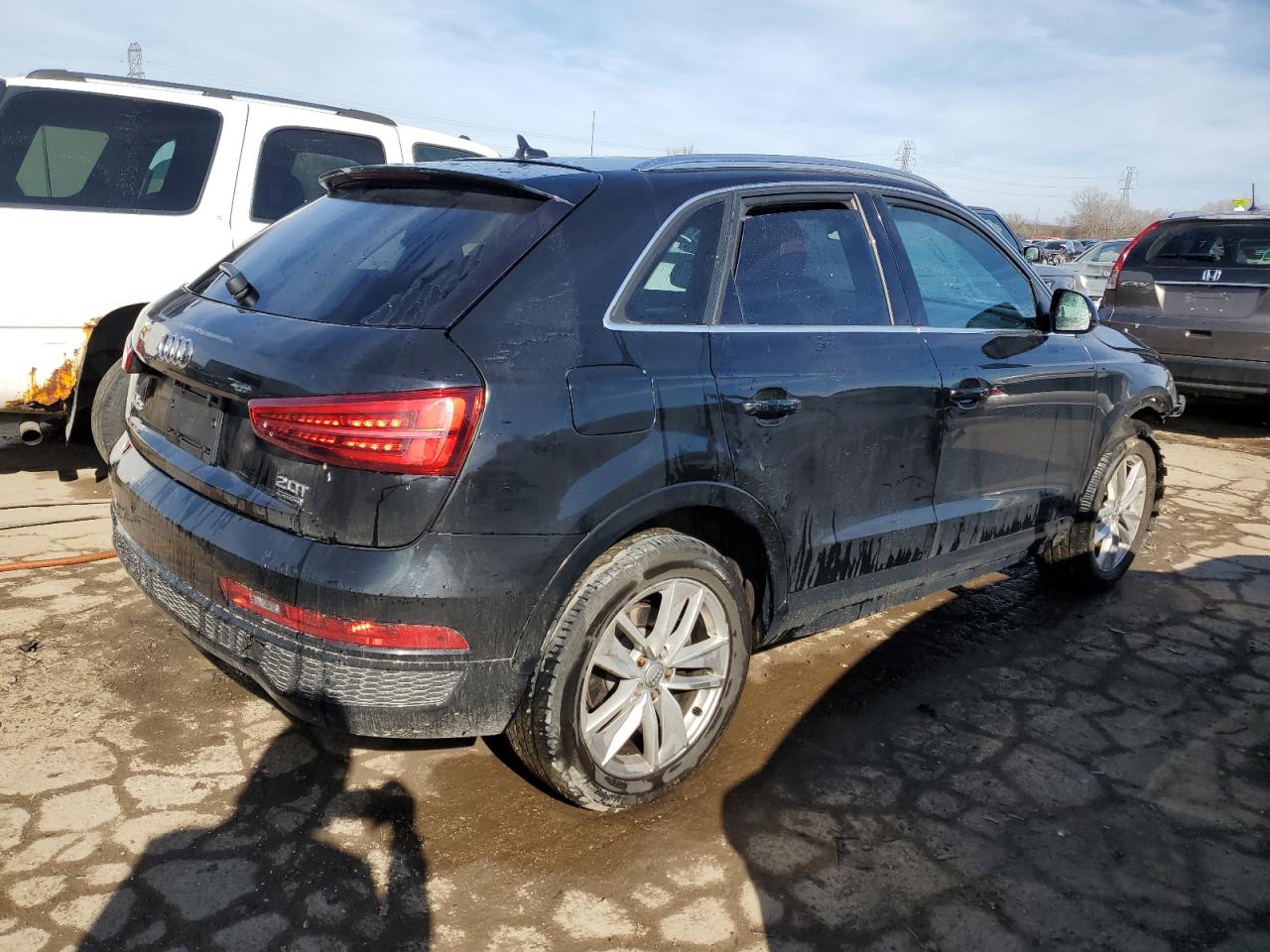 WA1EFCFS4GR015633  audi q3 2016 IMG 2