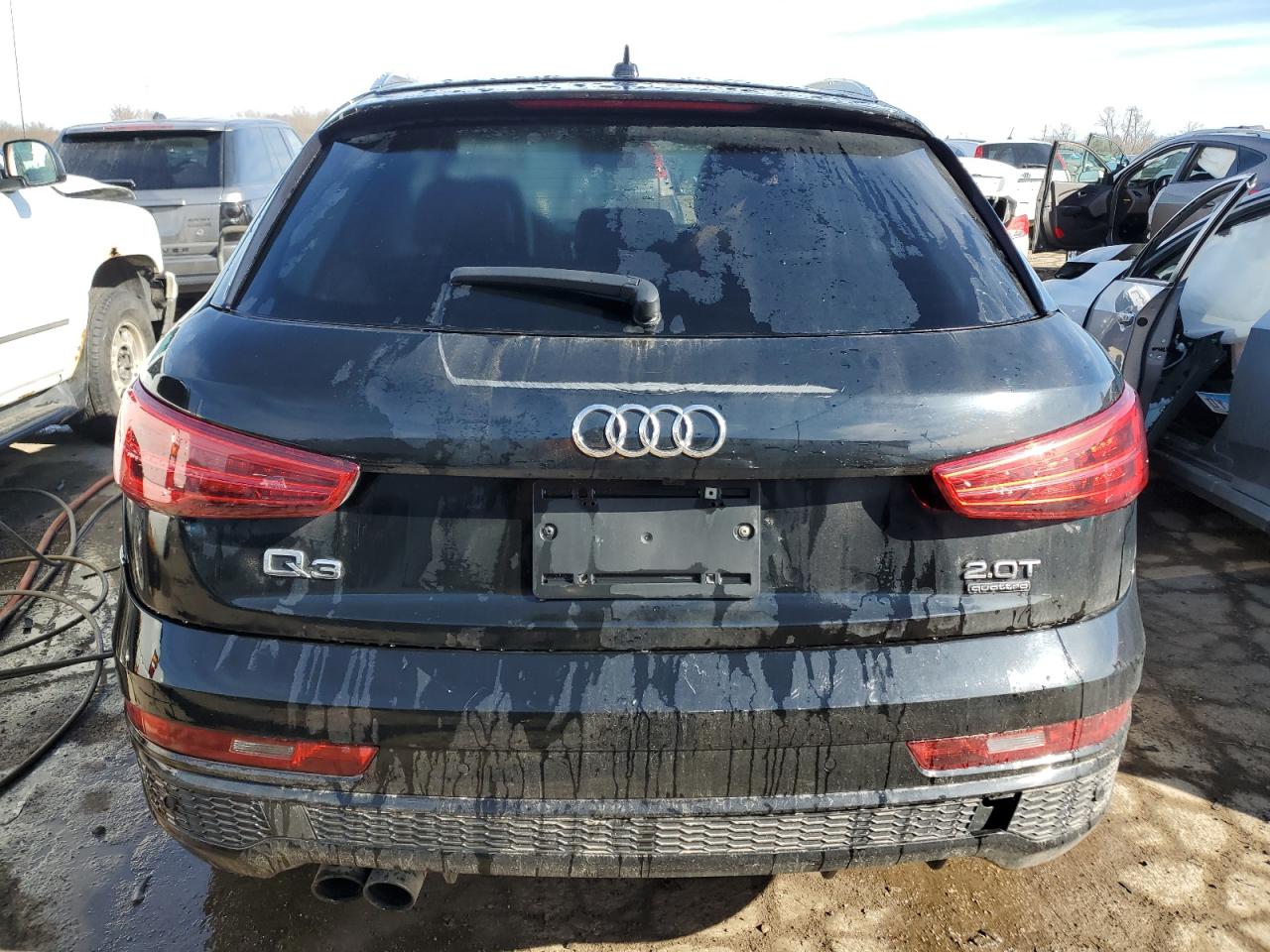 WA1EFCFS4GR015633  audi q3 2016 IMG 5