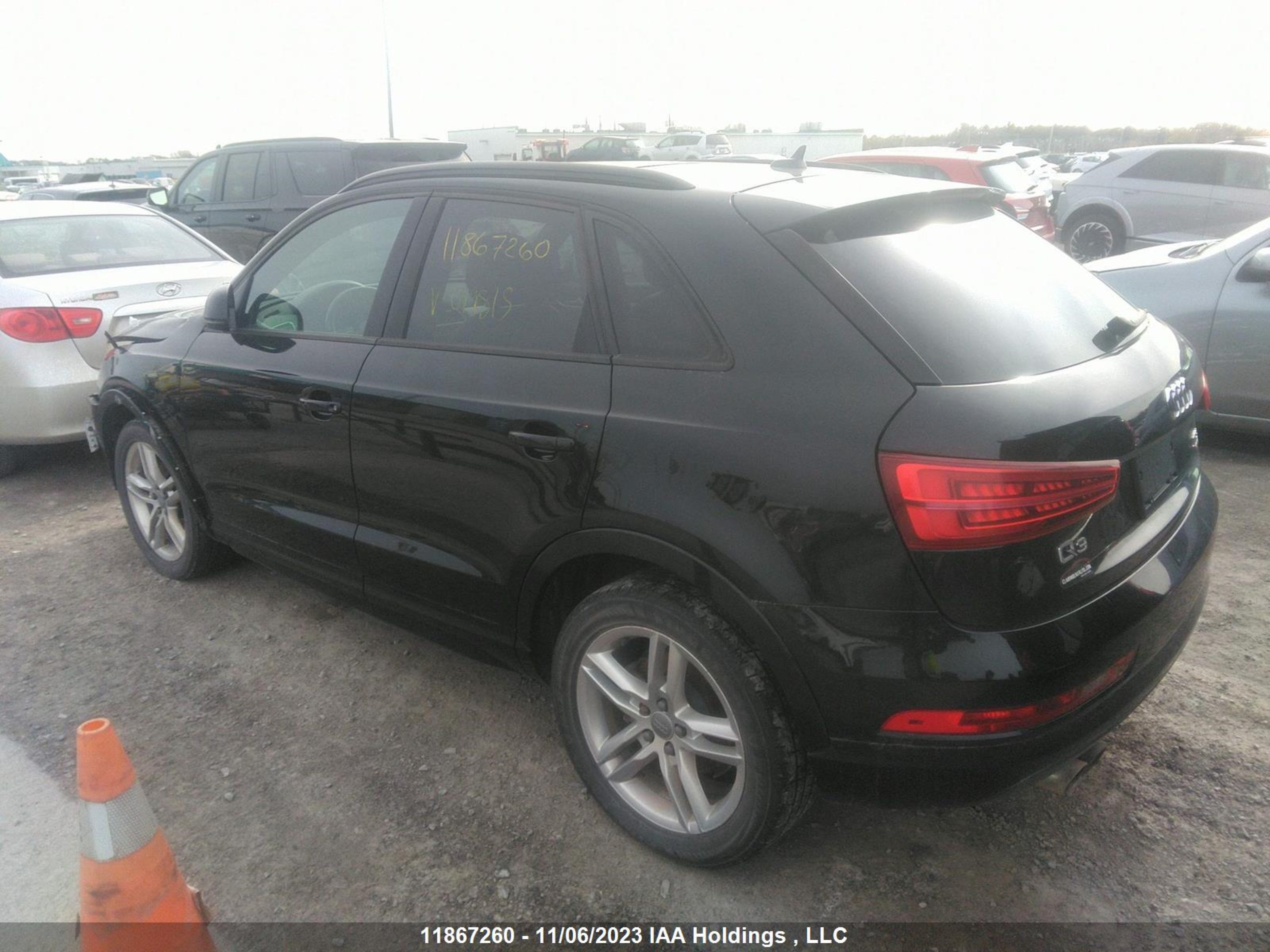 WA1EFCFS8GR019815  audi q3 2016 IMG 2