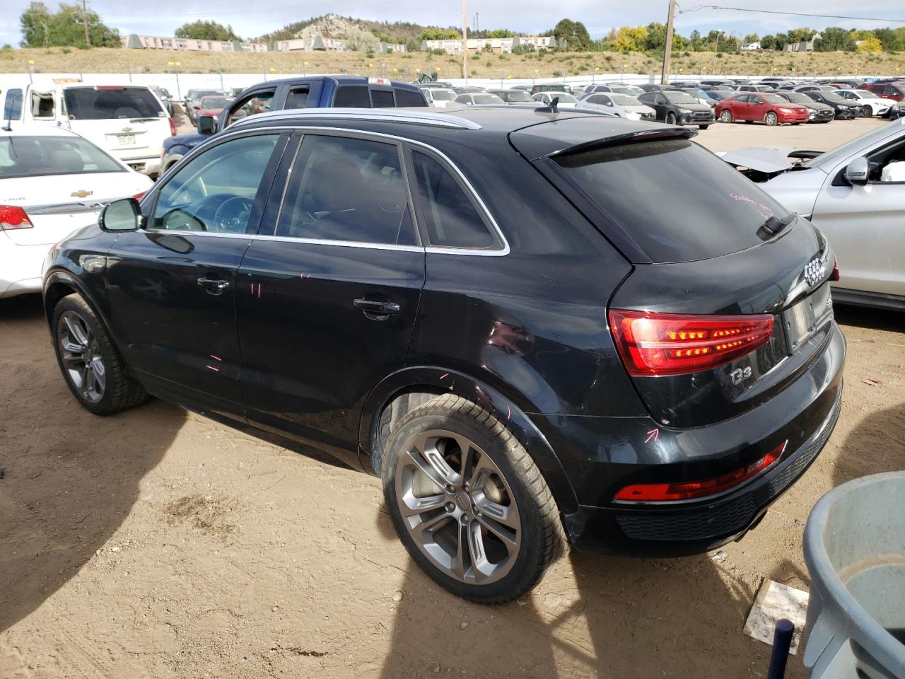 WA1GFCFS2GR019656  audi q3 2016 IMG 1