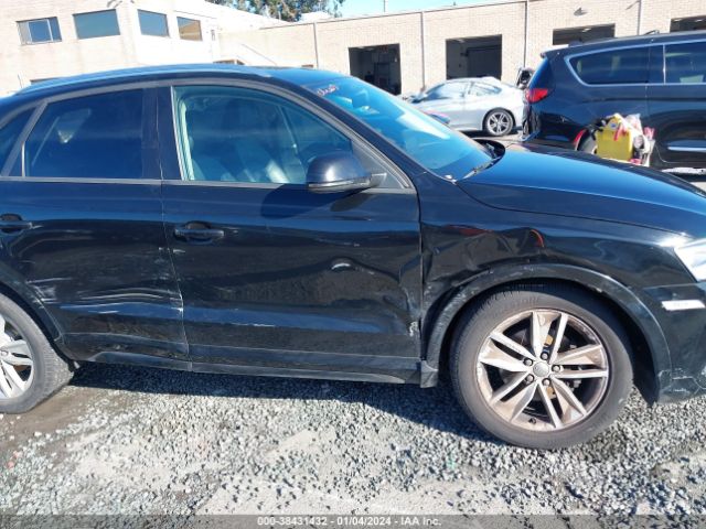 WA1BCCFS6HR015579  audi q3 2017 IMG 5