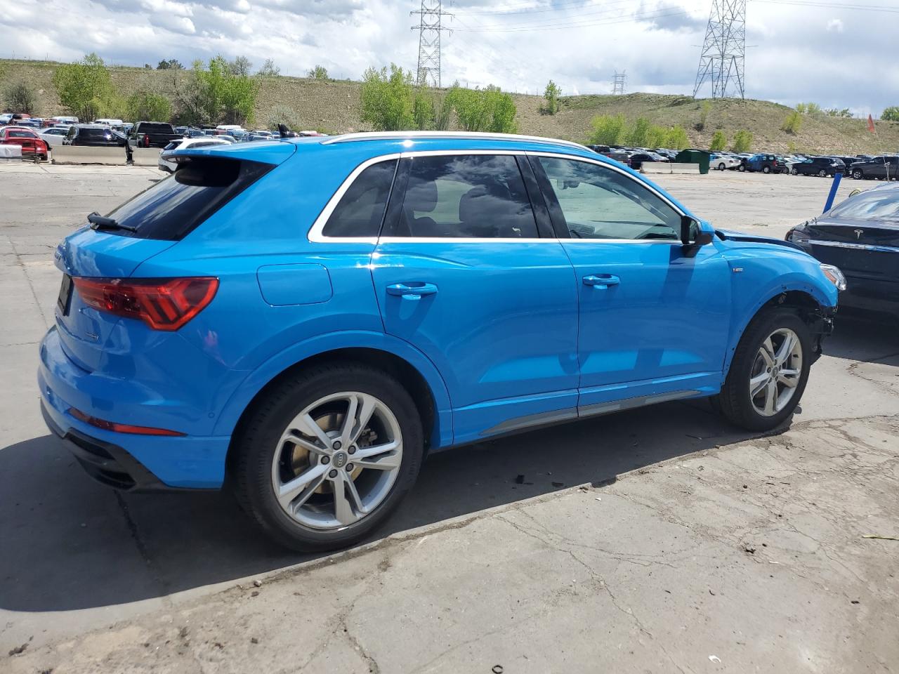 WA1FECF34L1006133  audi q3 2019 IMG 2