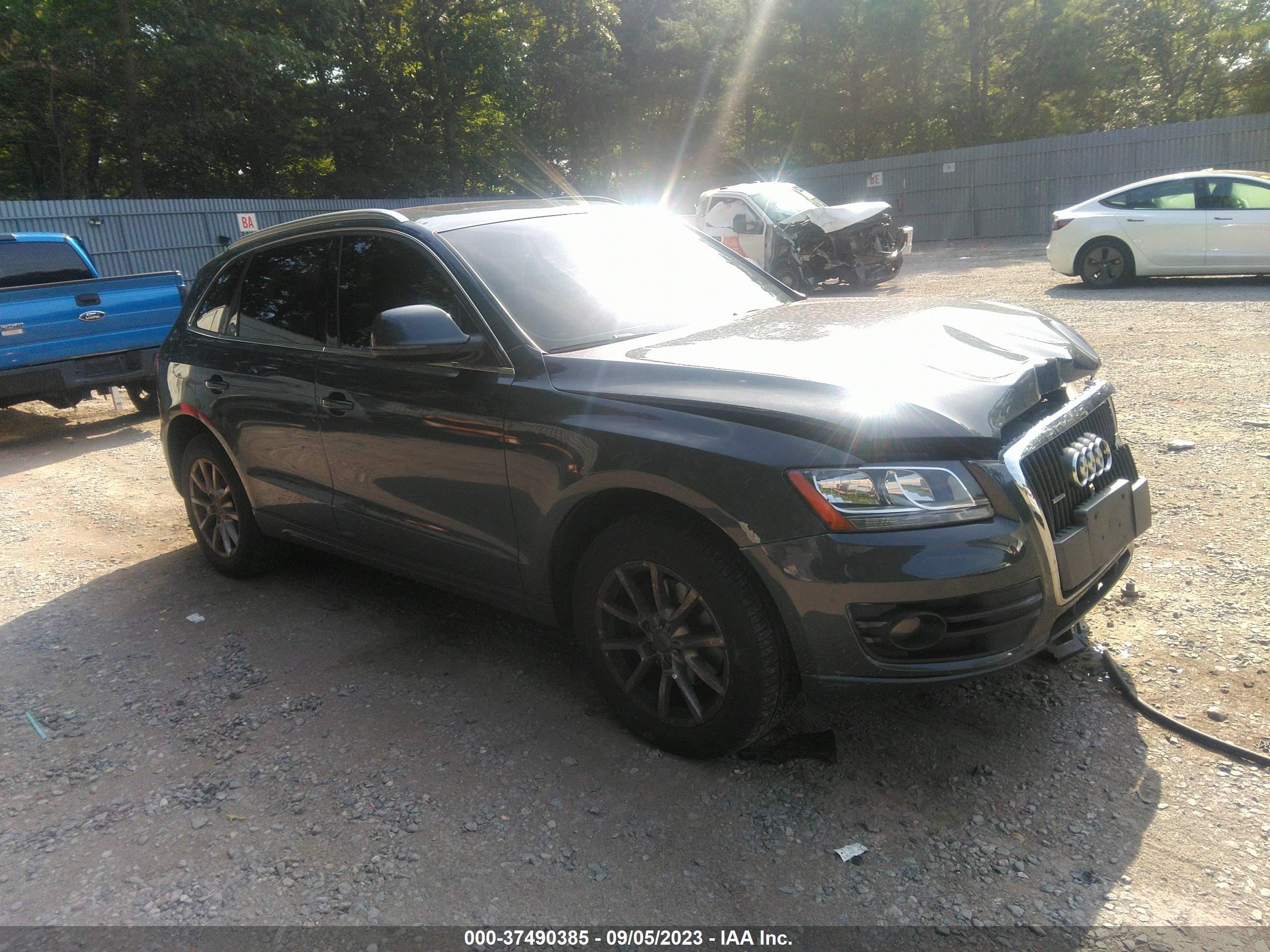 WA1CFAFP7BA044977  audi q5 2011 IMG 0