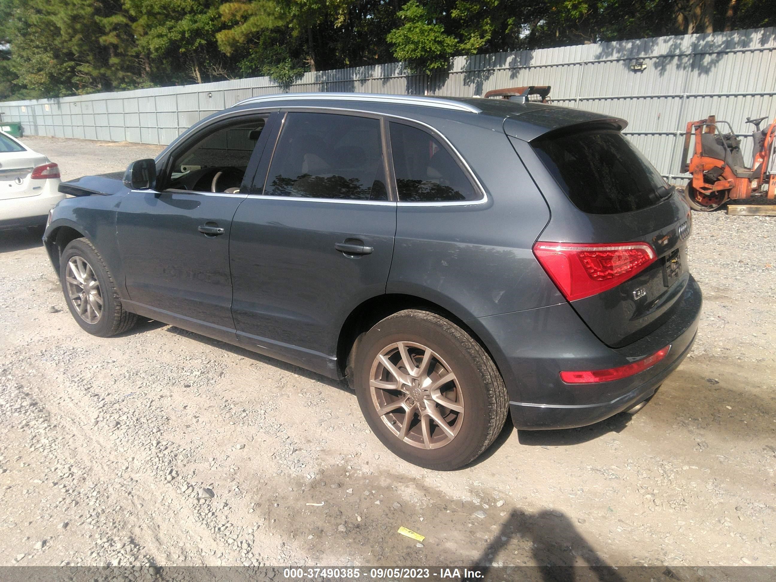 WA1CFAFP7BA044977  audi q5 2011 IMG 2