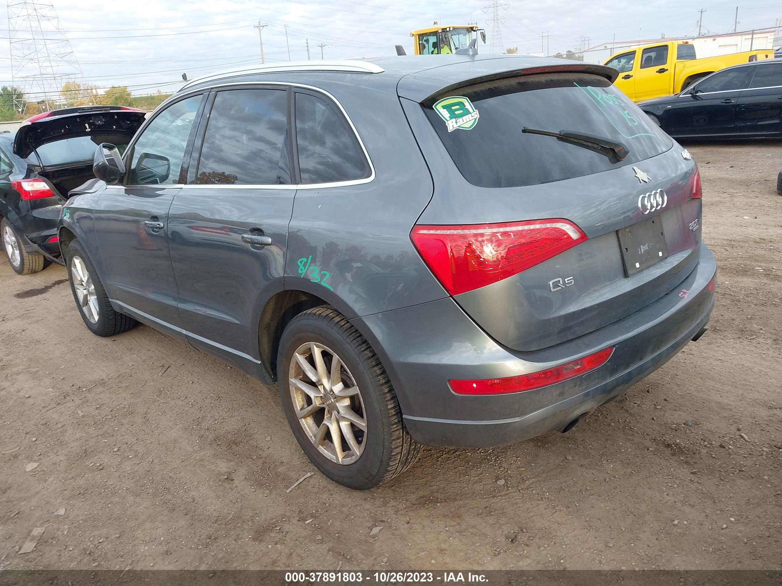 WA1CFAFP9CA055934  audi q5 2012 IMG 2