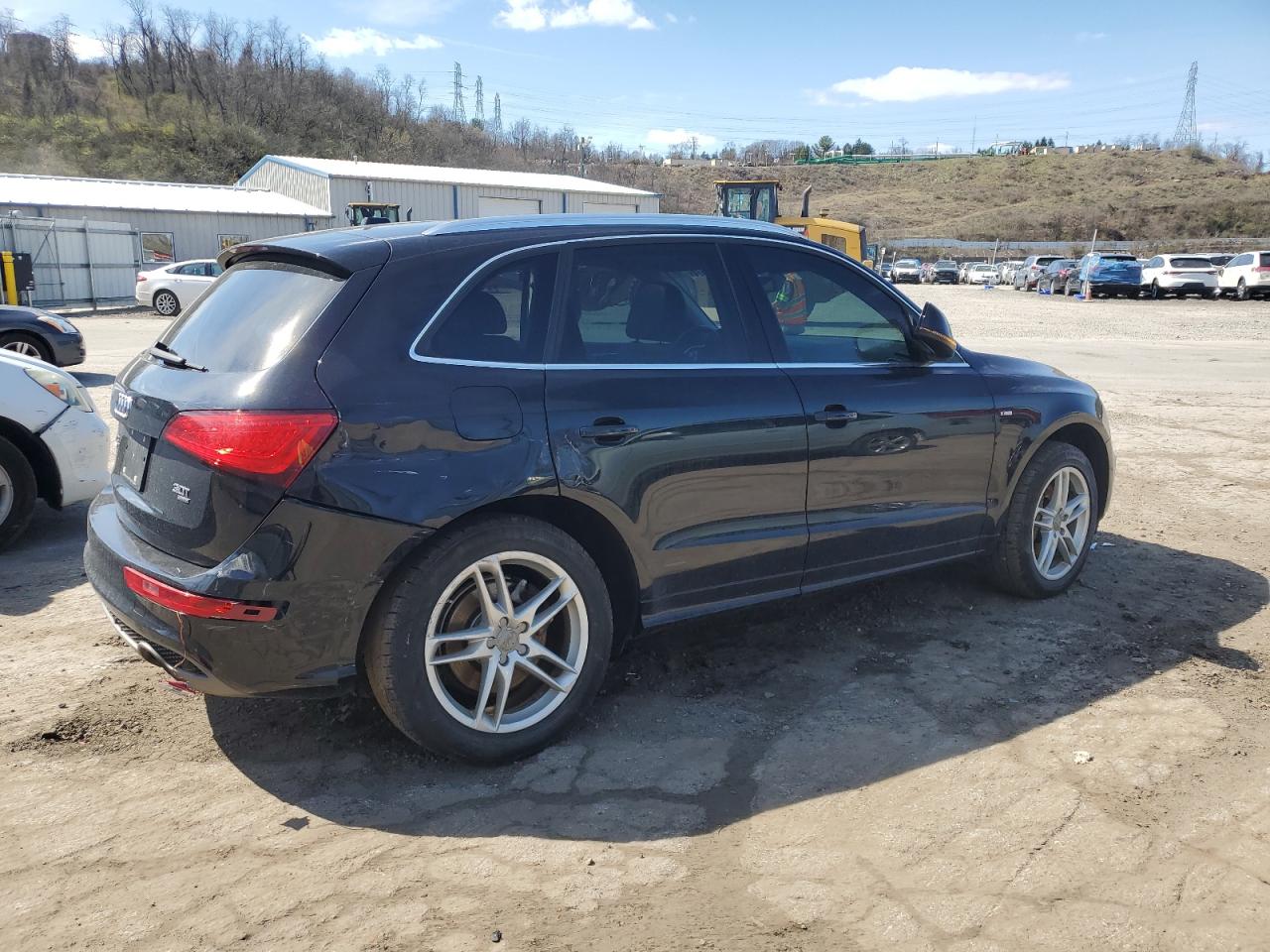 WA1DGAFP7EA027389  audi q5 2013 IMG 2