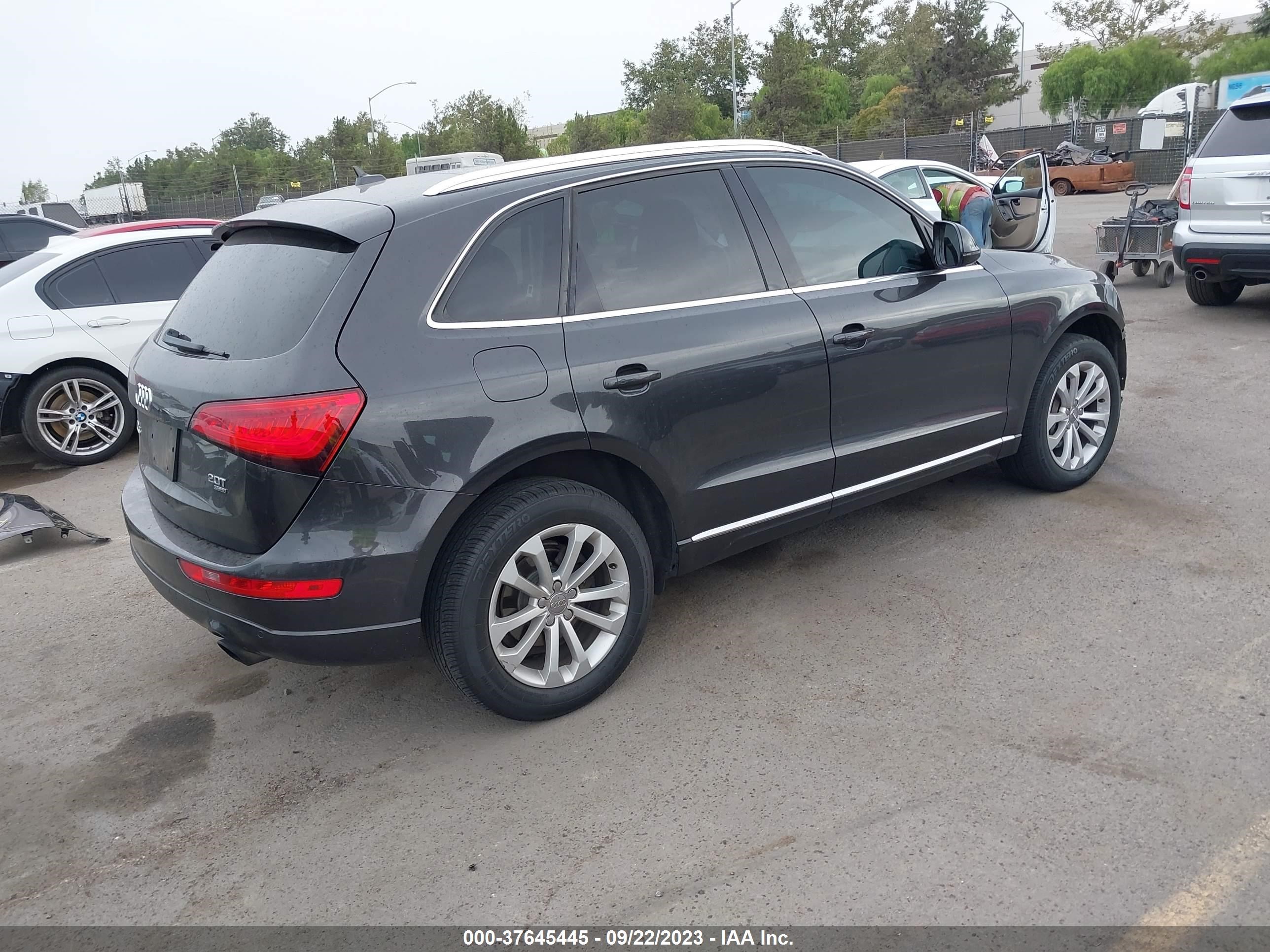 WA1LFAFP0EA030634  audi q5 2014 IMG 3