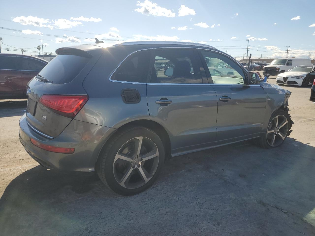 WA1DGAFP3FA085436  audi q5 2014 IMG 2