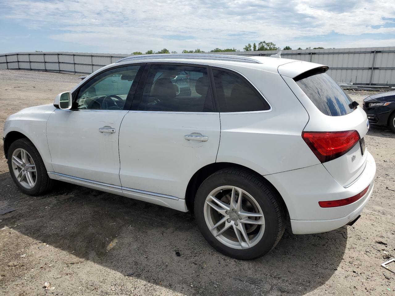 WA1LFAFP5FA104812  audi q5 2015 IMG 1