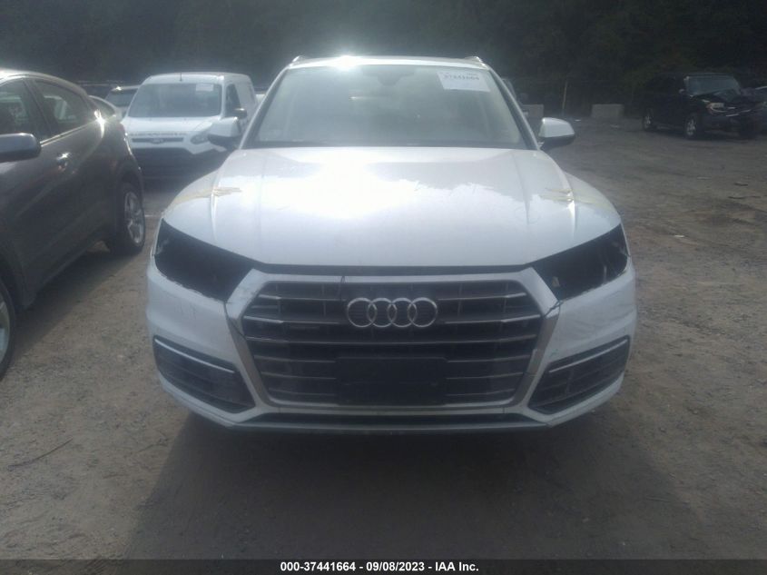 WA1BNAFY7J2001319  audi q5 2018 IMG 5