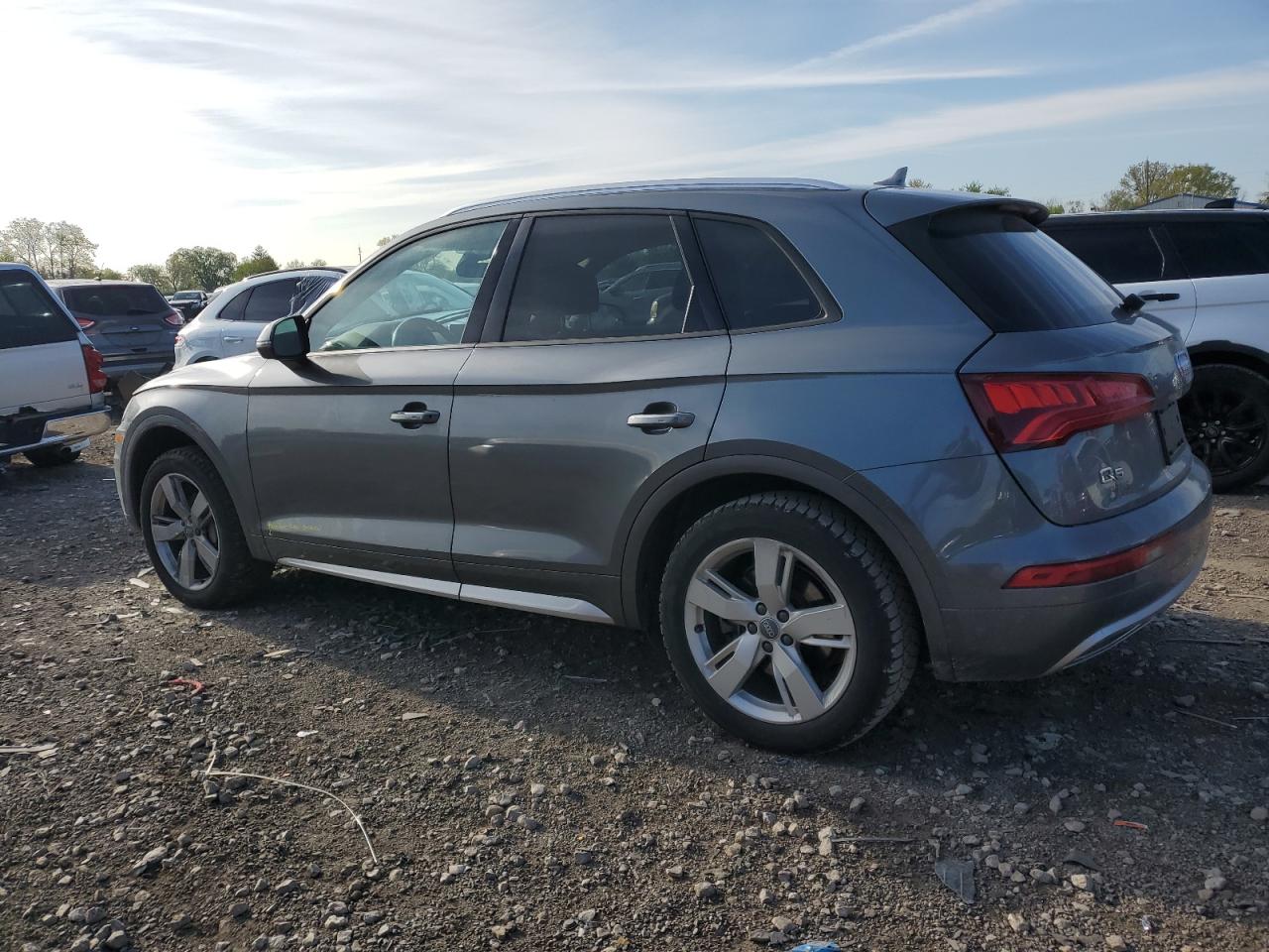 WA1ANAFY7J2016608  audi q5 2017 IMG 1